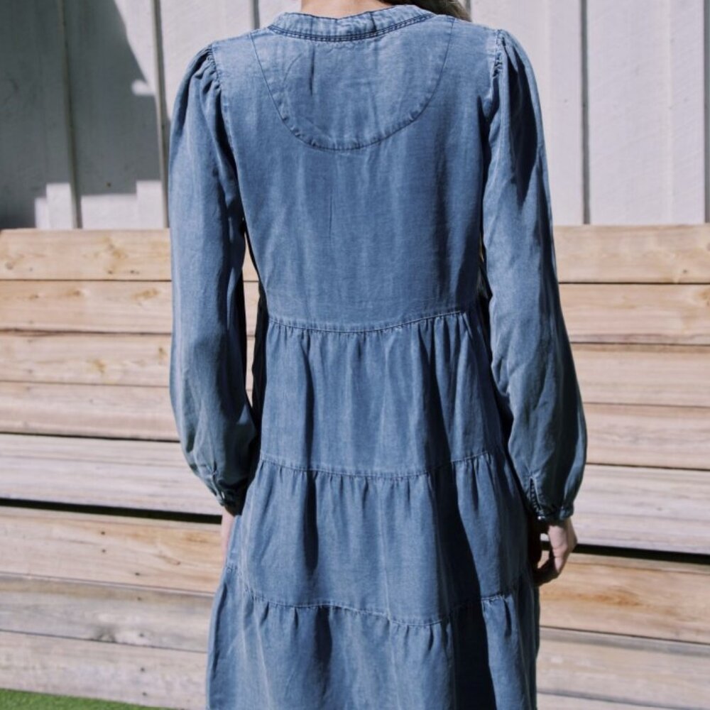 Sherin Tiered Tencel Dress, Malibu | Velvet Heart - Picture 2 of 4